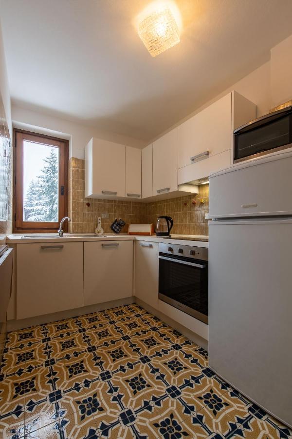 Apartment Madonna Di Campiglio Nd Exteriör bild